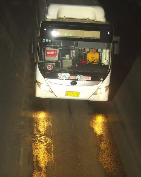 日本 公交车 在线视频,日本公交车在线视频带你领略异国公交文化  第1张