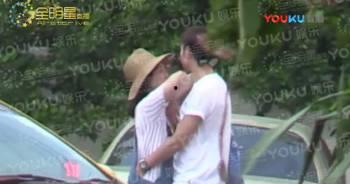 人摸在线视频,揭秘神秘互动背后的真实故事  第2张